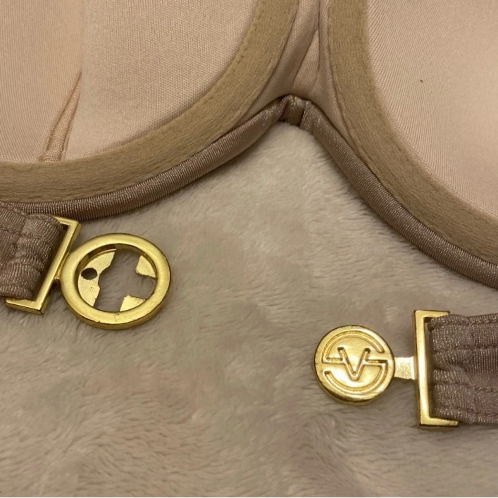 Victoria's Secret Beige Shimmer Twist Bandeau Bikini - Picture 13 of 16